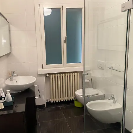 Flat In Garden Resort, Malcesine, Italy