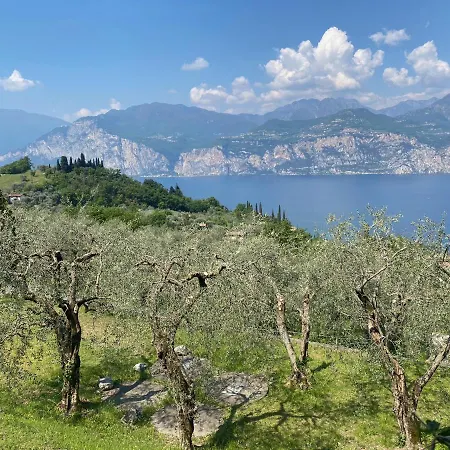 Flat In Garden Resort, Malcesine, Italy * Malcesine